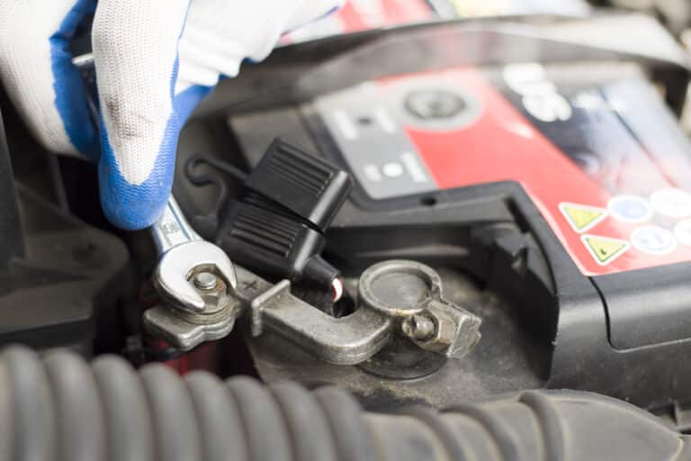 How Long To Disconnect Battery To Reset Check Engine Light
