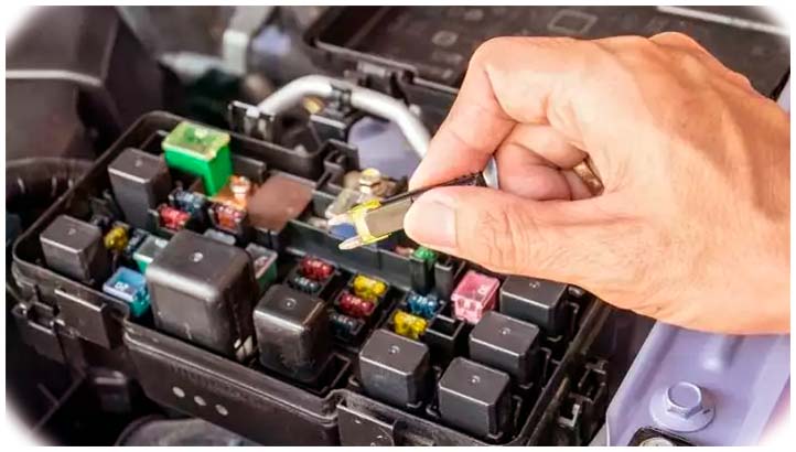 How To Reset Your Car's Computer How to Reset Your Car’s Computer