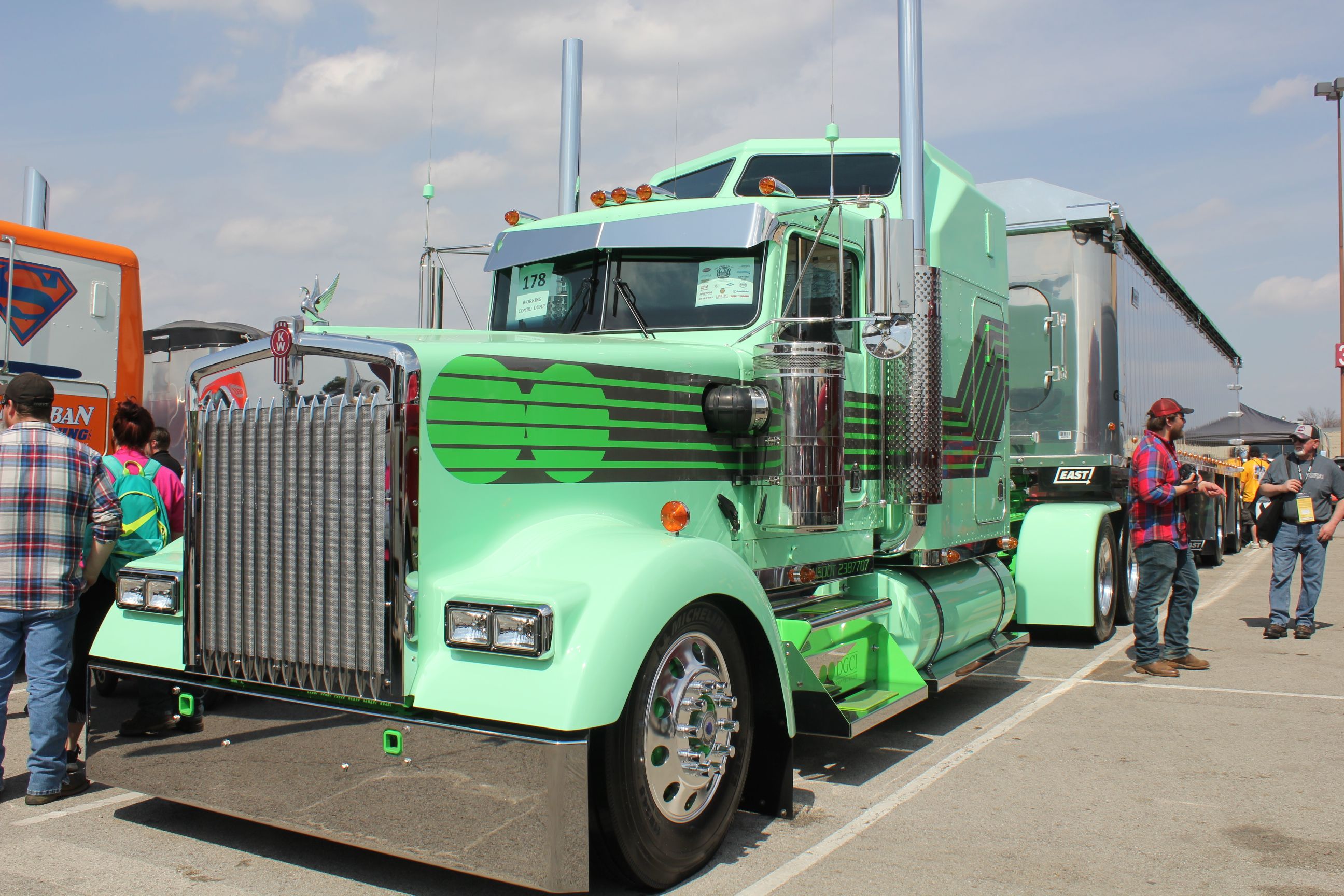 Show Me A Picture Of A Truck