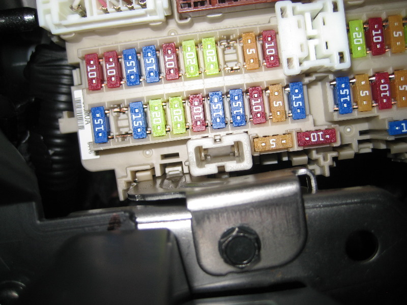 2015 Nissan Altima Fuse Box Location
