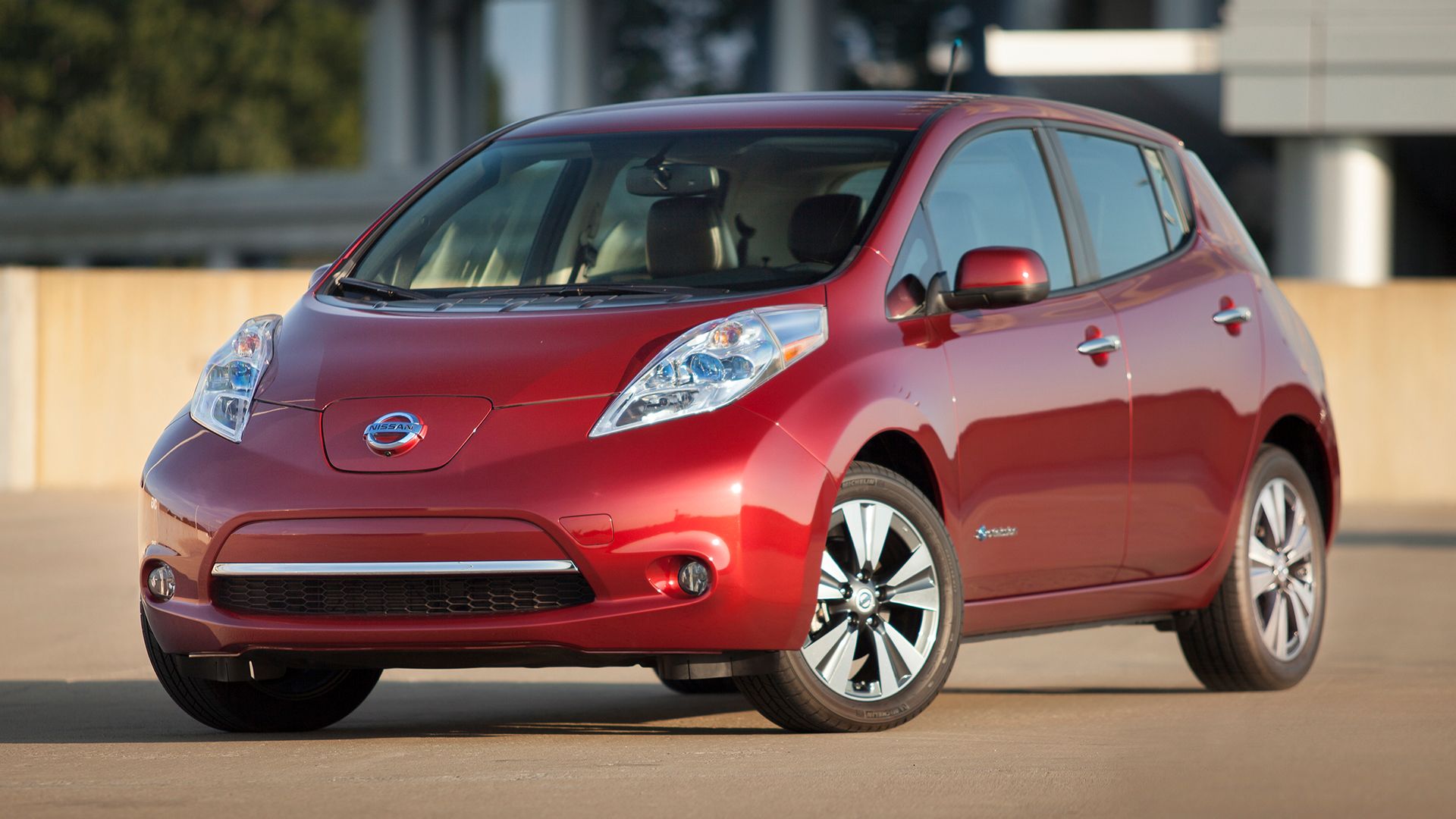 How Long Is The Nissan Leaf
