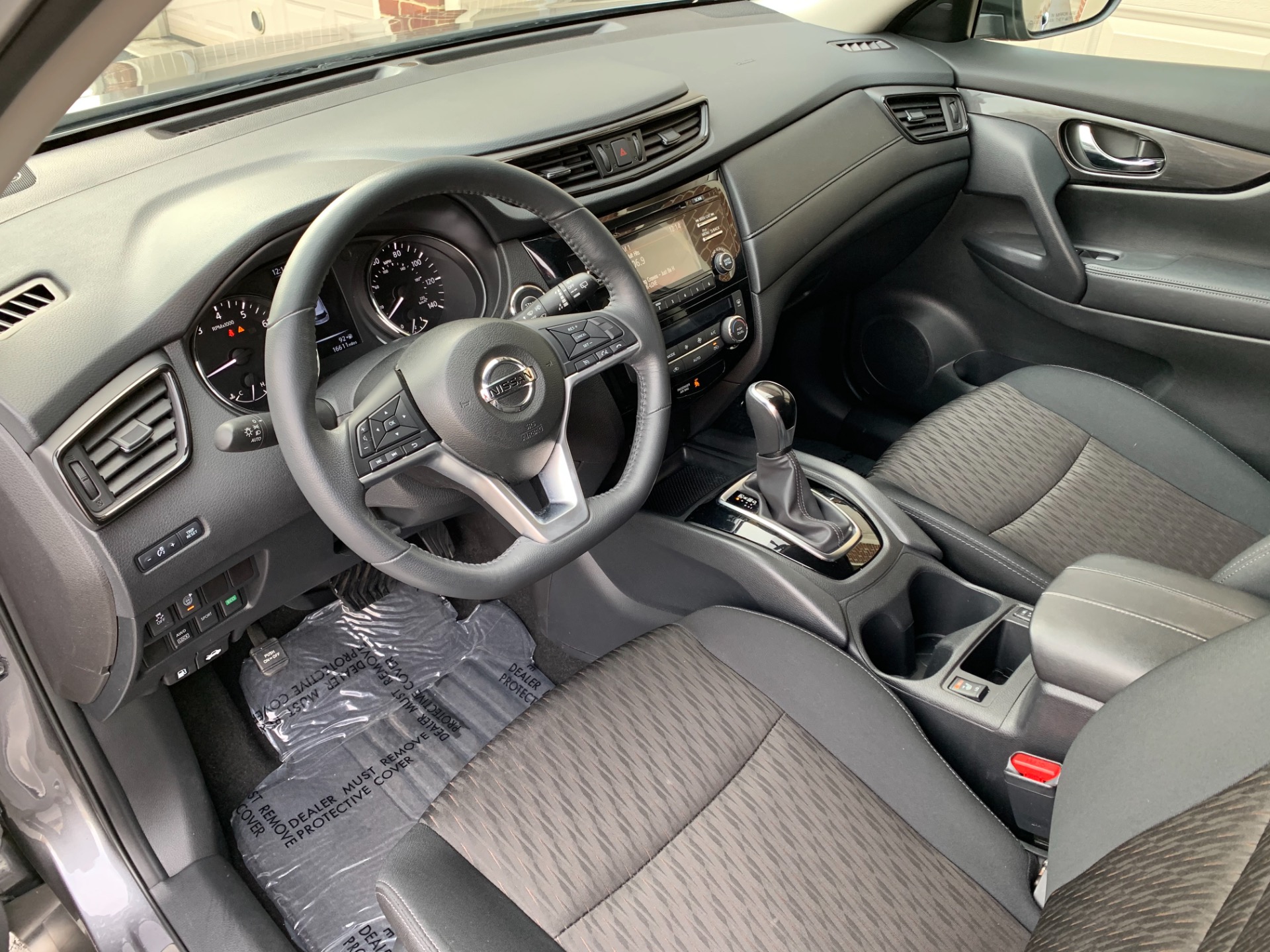2017 Nissan Rogue Sv Interior