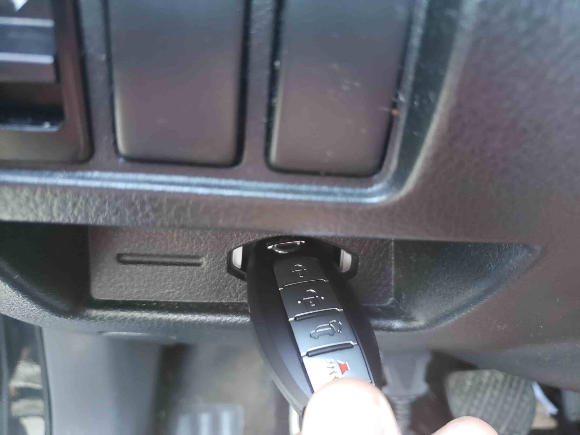 How To Start A Nissan Rogue With The Key