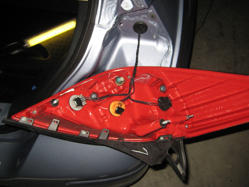 Nissan Versa Tail Light Bulb Replacement