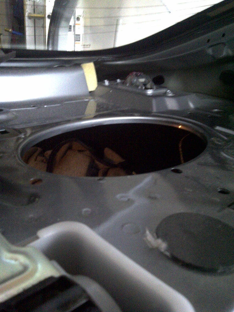 Nissan Altima Rear Speakers Not Working