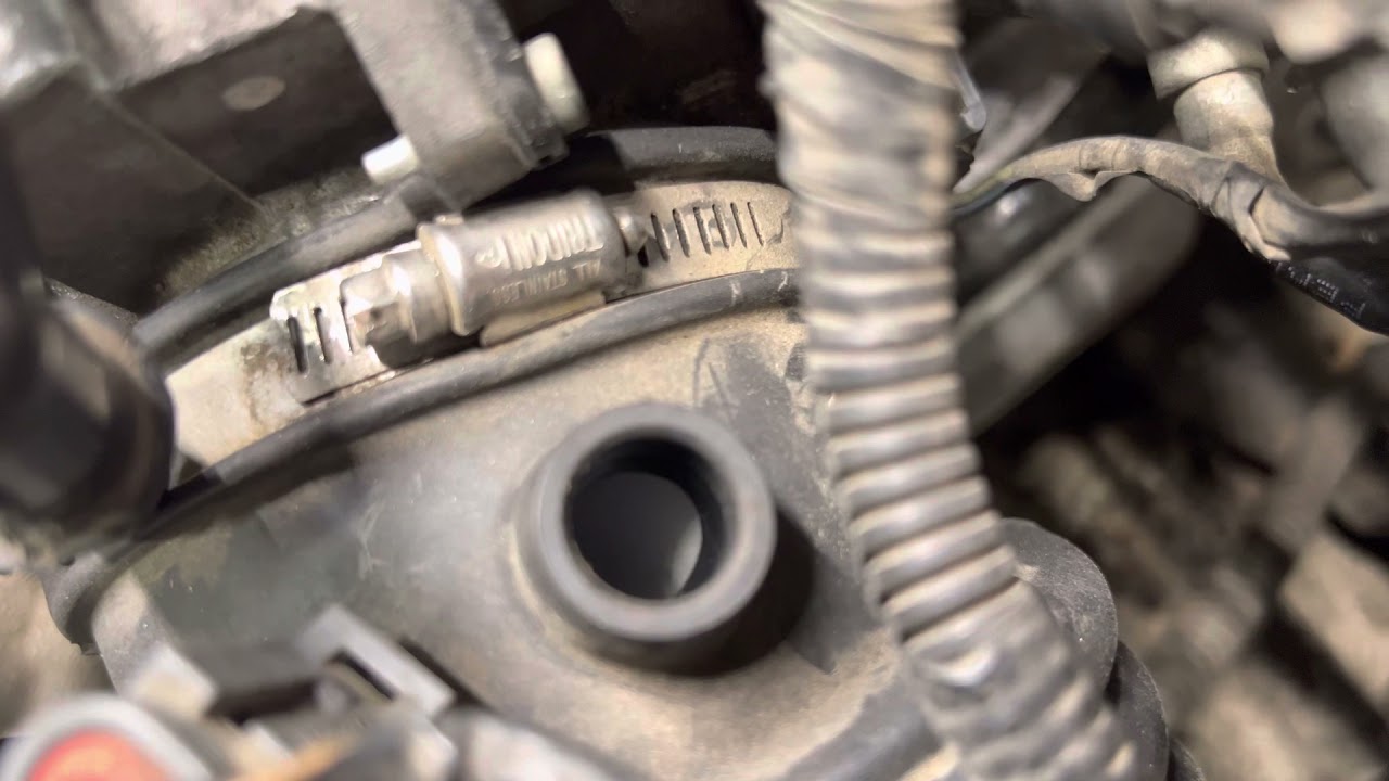 How To Find Vacuum Leak On A Car Smoke Testing An Engine How To Find A Vacuum Leak On A Car - YouTube