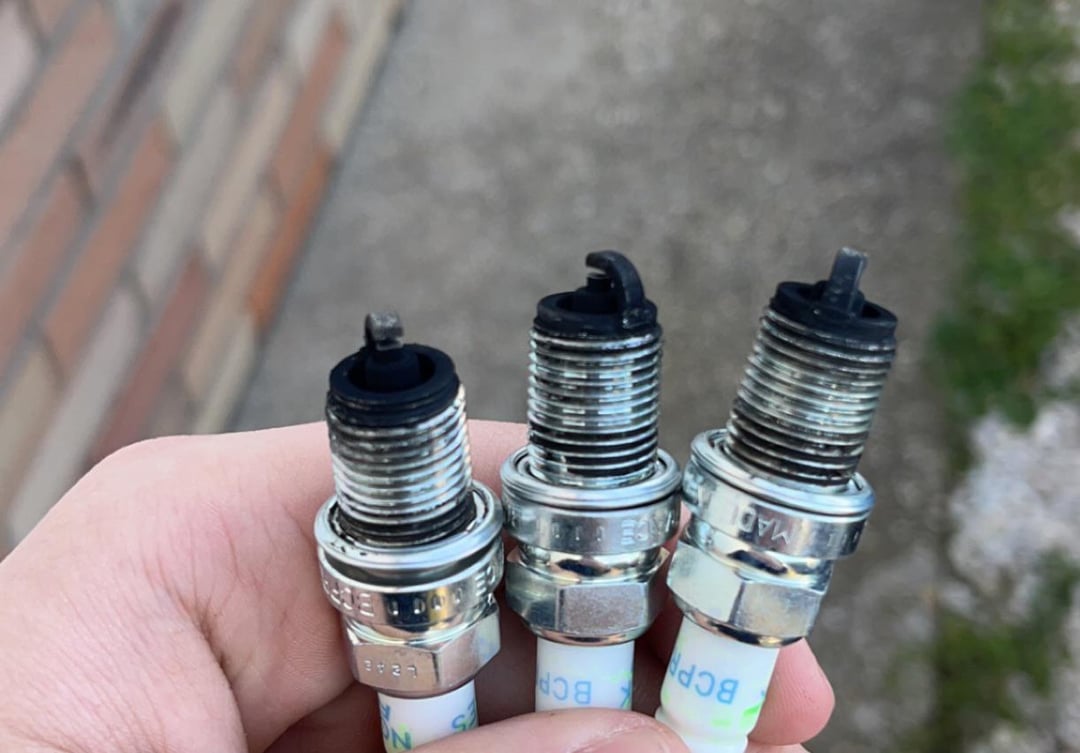 What Causes Carbon Buildup On Spark Plugs