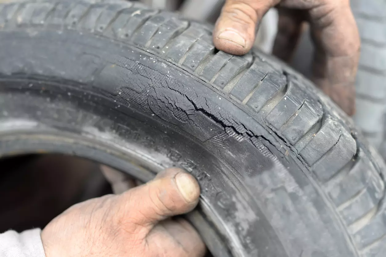Driving On Dry Rotted Tires