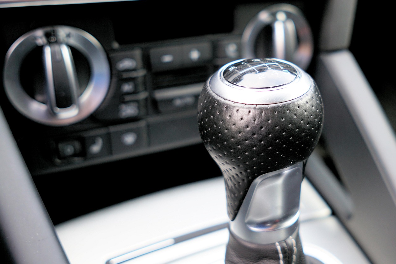 What Is The S On The Gear Shift