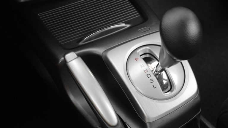 What Is S In Car Gear