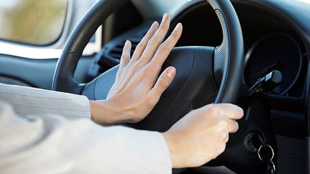 Technician A Says When You Push The Horn Button