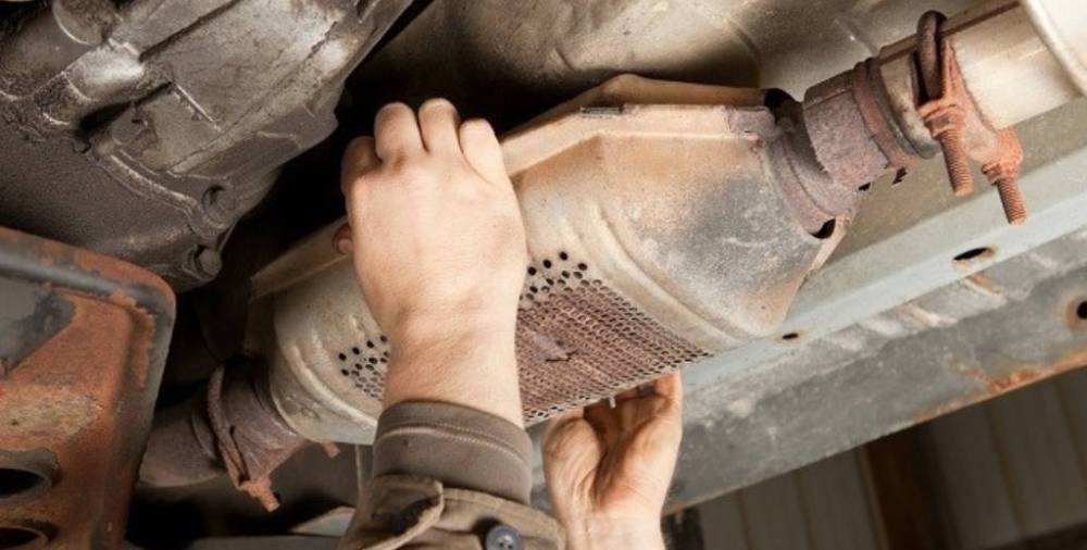 Is It Hard To Replace Catalytic Converter