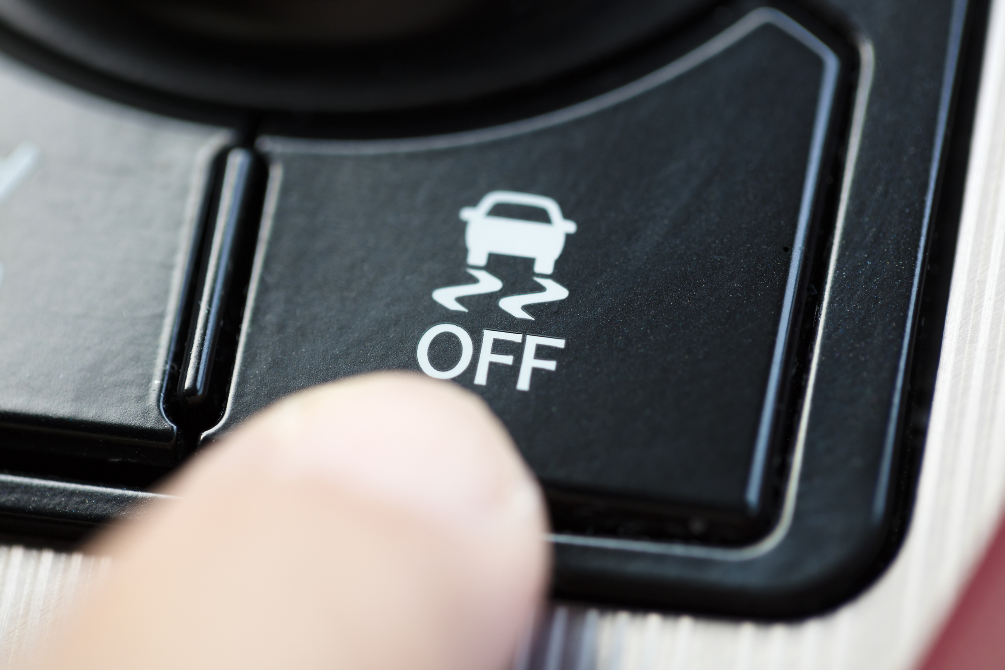 How To Fix Slip Indicator Light Why the Slip Indicator Light Is on (And How To Fix It) - My Car Makes Noise