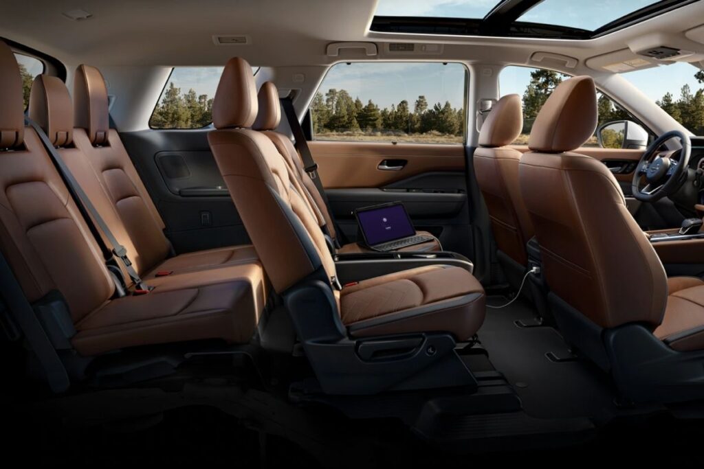 2022 Nissan Pathfinder Seating Capacity